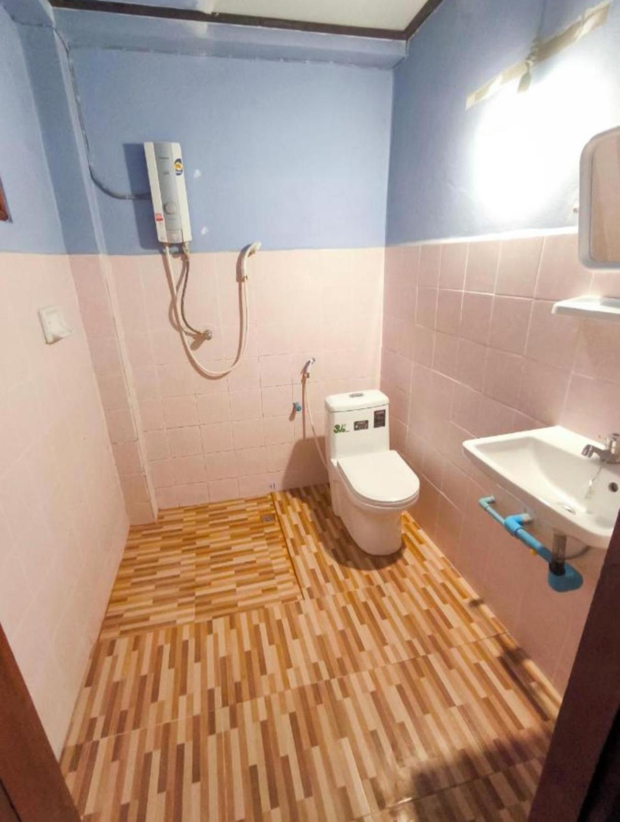 Sabaydee Guesthouse Хуайсай Номер фото